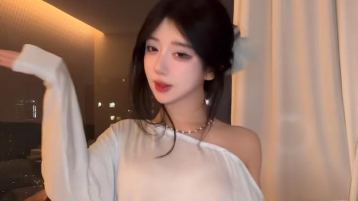 赢了官司等不来道歉？呆妹儿喊话40岁老同事，不道歉登报处理