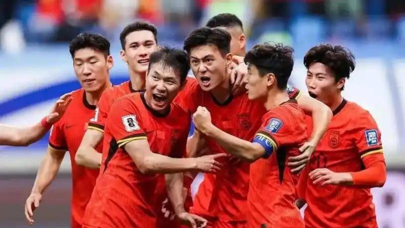 中国男足踏上征程，奔赴世预赛客场挑战