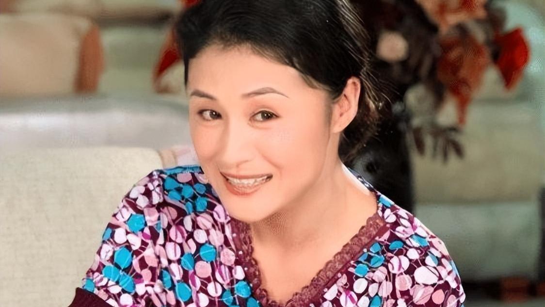 “谢大脚”于月仙：去世4年后，其丈夫张学松的选择令人泪目 2025-03-26 14: 09·以苒Yran