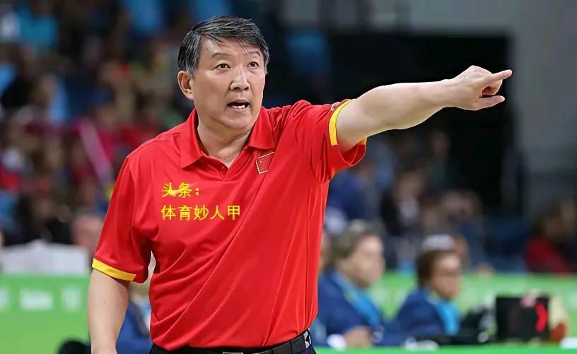 中国女篮主教练宫鲁鸣宣布：“所有球员全部完成了万次投篮训练计划，6月份将与日本女