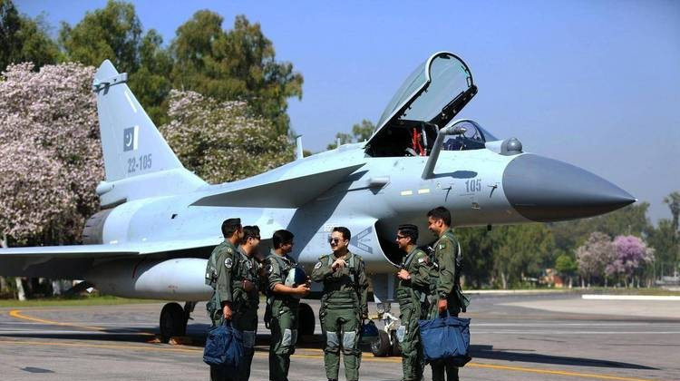 印空军输给中国？别瞎说！





印空军战败，竟怪中国帮忙巴铁？






