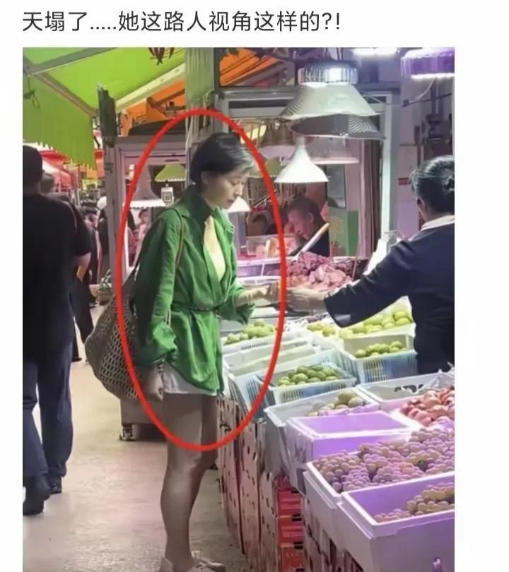 这是哪位明星？你知道吗？看出来跟普通人没什么区别呀。我怎么感觉想不起他的名字了？
