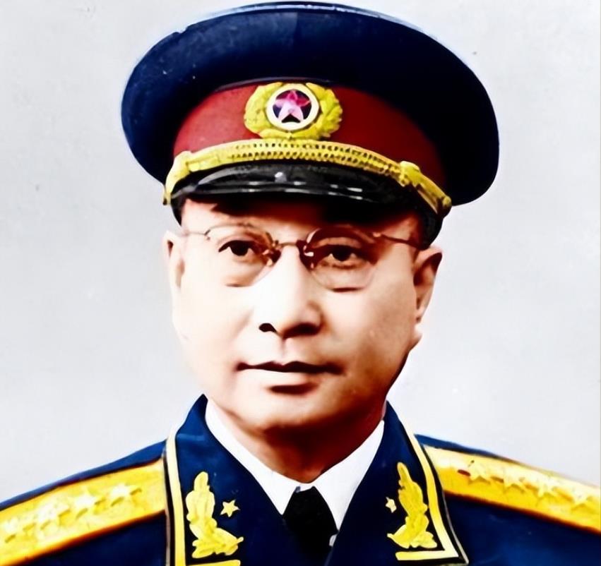 1952年，陈赓来到了朝鲜战场接替彭德怀的指挥工作，但没想到的是，陈赓直接联名宋
