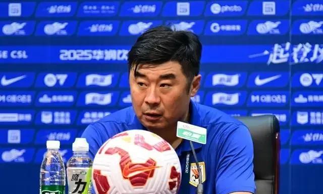 山东泰山即将对阵成都蓉城，山东泰山韩鹏表示，其实现在球队也没有太多的心理负担和压