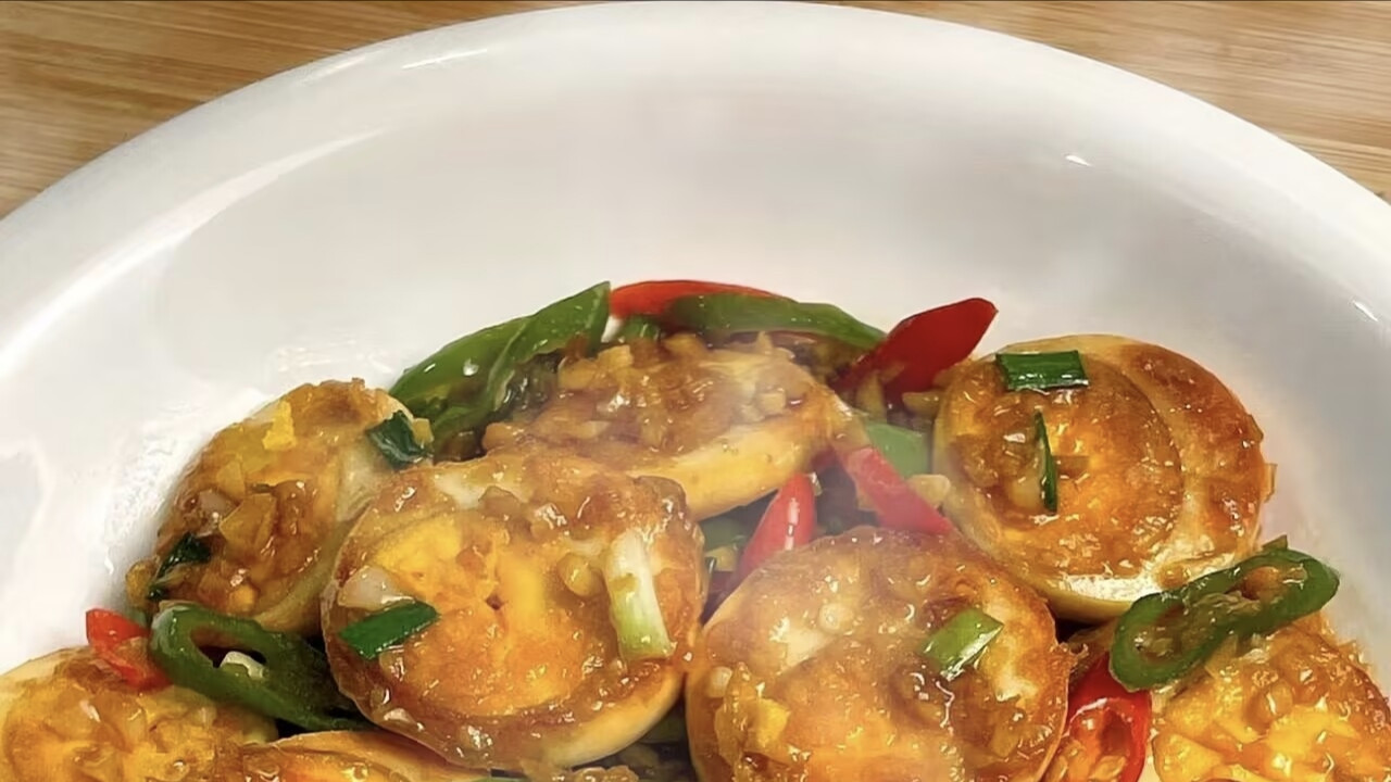 金钱蛋咋做到金黄酥脆又入味？这里面藏着的门道一般人还真不知道