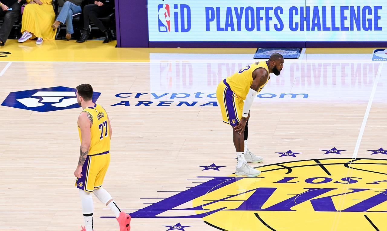 詹姆斯：太失望了，本来想去冲击总冠军！
ＮＢＡ季后赛Ｇ5
，湖人96-103不敌