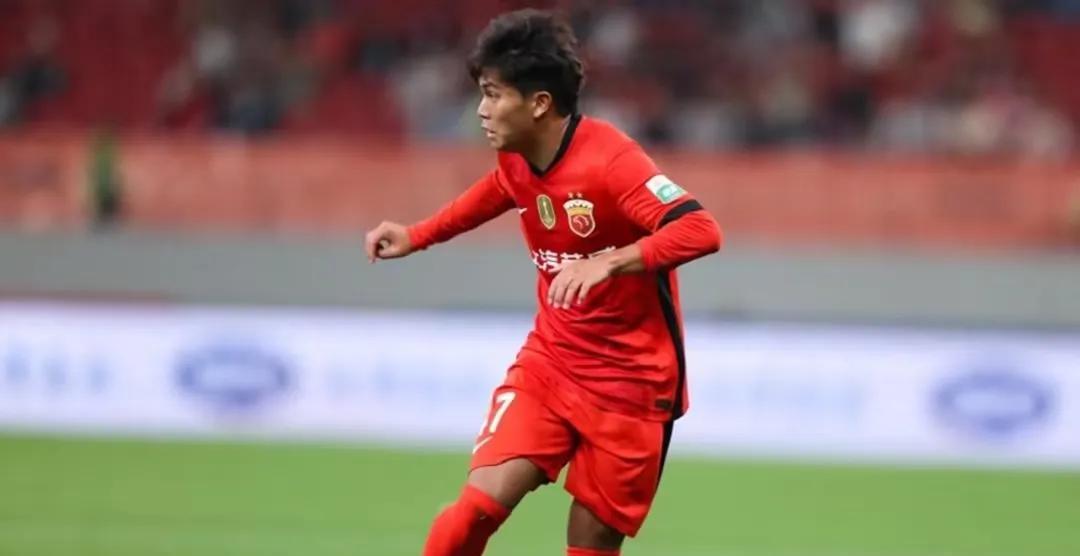 中超17轮（周五）战况：
1.长春亚泰1-3上海海港
2.武汉三镇1-1青岛西海