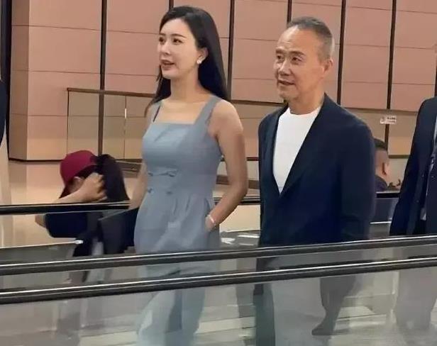 王石与小 30 岁娇妻田朴珺的爱情故事，备受瞩目。
这段跨越 30 岁年龄差的爱