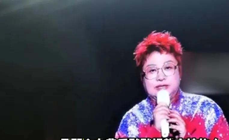陈晓罕见谈儿子！离婚后低调陪父母，现身演唱会状态引热议 
陈晓被拍到现身韩红演唱