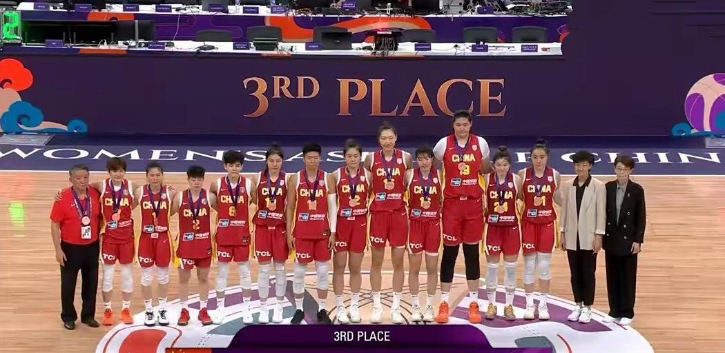 女篮亚洲杯落幕，冠亚季殿军/正式确定[鲜花]

冠军—澳大利亚女篮
亚军—日本女