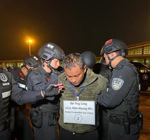 白所成和白应苍父子，这次是真的死定了，必死无疑！2月7日当天，果敢同盟军将士，在