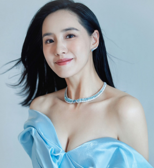 王智 秋雅 ​​​温婉优雅