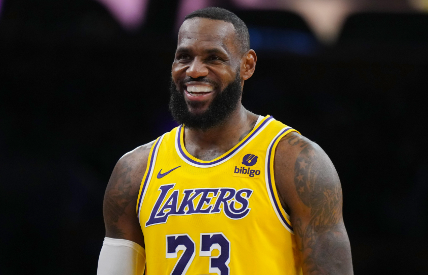 詹姆斯13年以后就不是mvp级别球员了
没能力拿mvp就不是mvp级别没毛病吧