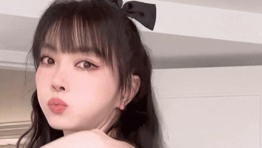 51岁天后首度承认未婚生子，可她看着比儿子还年轻？！