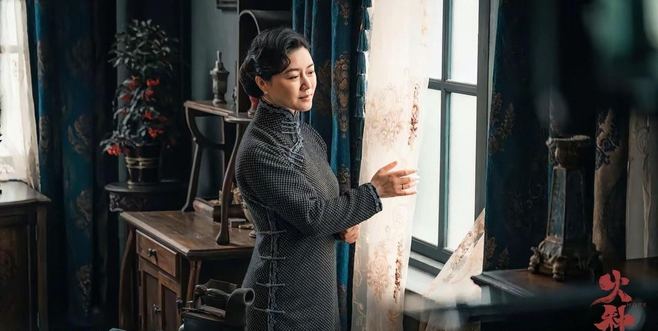 现在越来越觉得信仰从来不是在电影院看演员们演的革命先驱的事迹，因为拍摄的投资方、