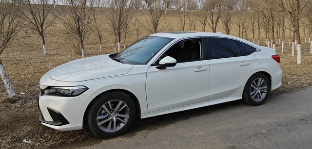 十一代思域购车用车真实感受
【提车价格】
劲势版全款价格12.2
【驾驶感受】