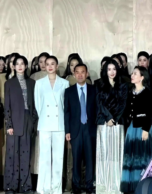 70%网友把票投给她，脸到底赢在哪

社交平台投票里，张柏芝拿下七成选票，把王祖