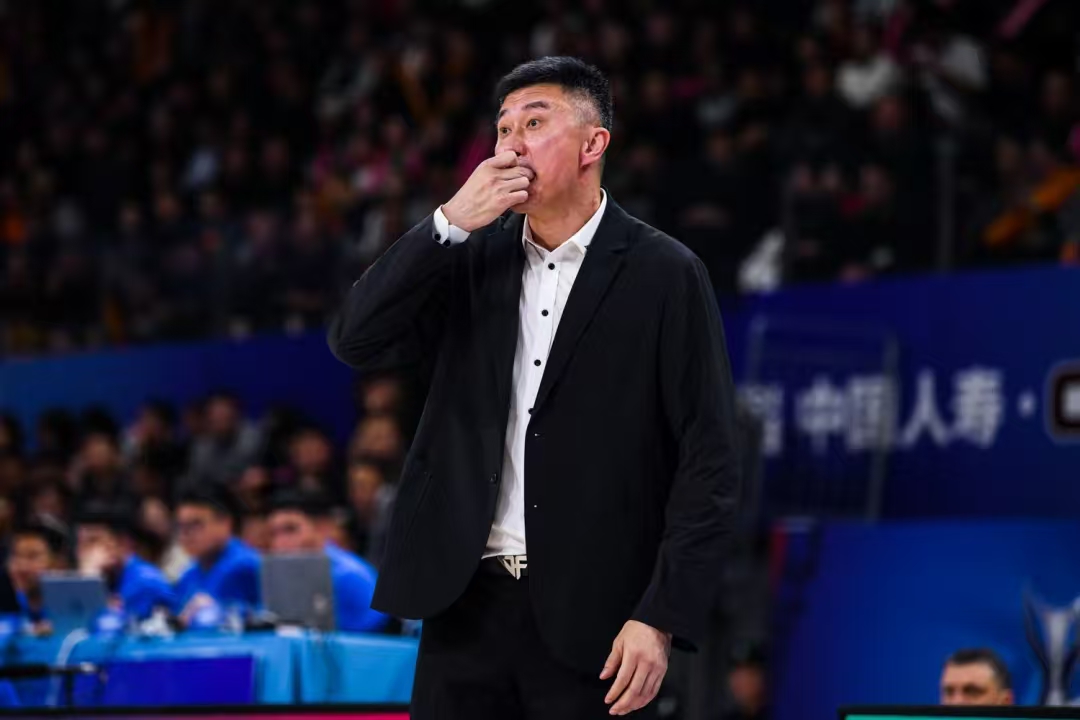 杜锋要想逆转口碑，只能靠球队成绩，下赛季他必须要把广东带进总决赛