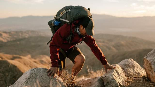 户外爬山可以戴什么耳机？分享十款适合户外戴的爬山运动耳机