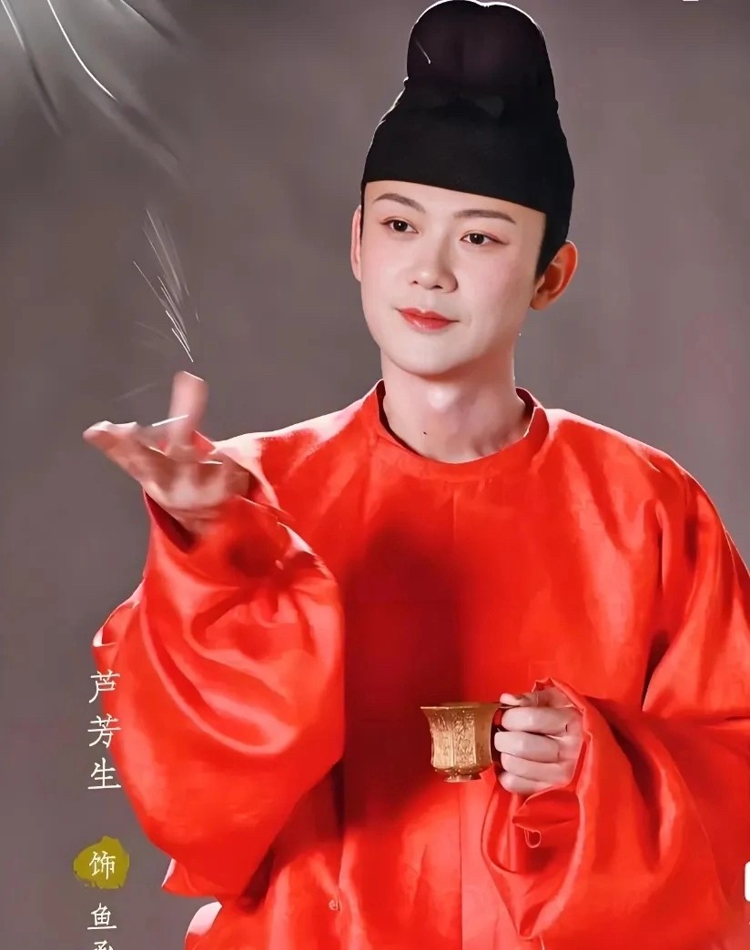是谁在黑《长安的荔枝》！

随着《长安的荔枝》大火，争议也越来越多，一开始围