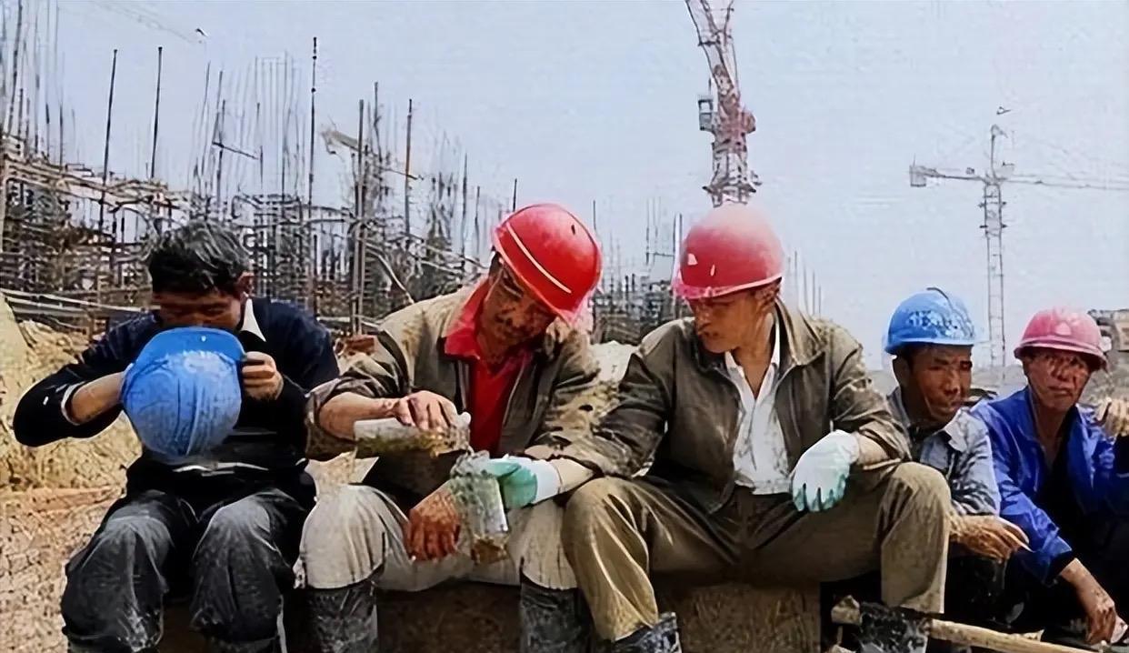 你说当父母的一辈子都是为了孩子，辛辛苦苦养大，就想着儿子早日成家立业完成任务，好