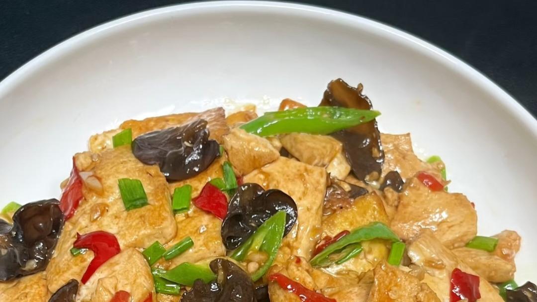 软到心巴上的家常焖豆腐，电饭煲今天又要"加班"了！