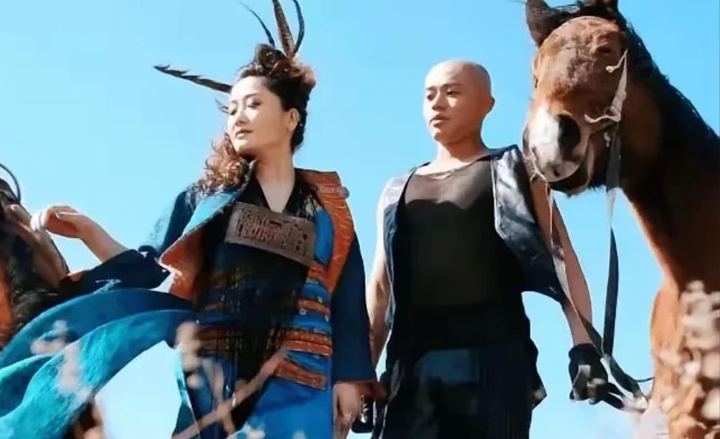 大家都散了吧
曾毅是不会道歉的，不是因为他大牌
而是曾毅发的微博都是真的，因为曾