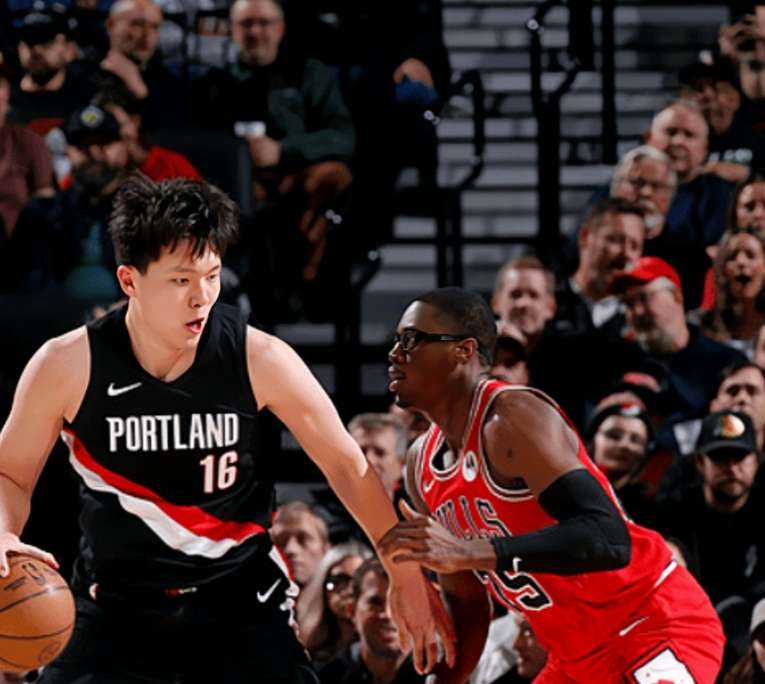 杨瀚森2分2篮板，开拓者遭遇武切维奇三分绝杀。NBA常规赛，开拓者主场迎战公牛，