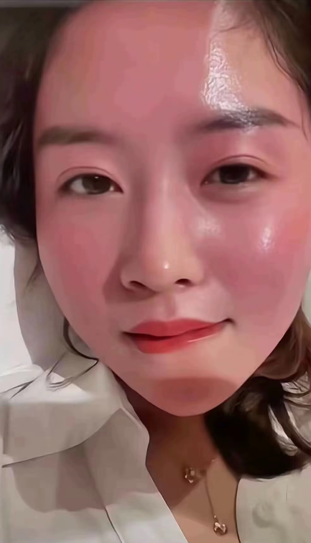 哎呀，脸怎么红红的呢？？？