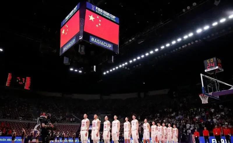 今晚中国男篮在亚洲杯小组赛第三场比赛90-68轻取约旦男篮，取得三连胜后稳坐小组