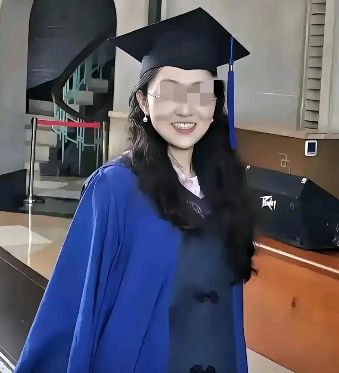 请重视杨某媛的心理状态！
武大图书馆这个事件，在一片声讨中，我发现了一件事，可能