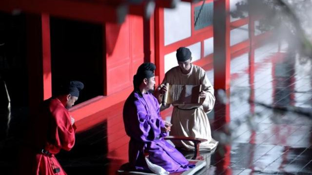 6月7日，电视剧《长安的荔枝》在央视八套开播，这部剧的无论是台前阵容还是幕后阵容都非常强大，观众十分