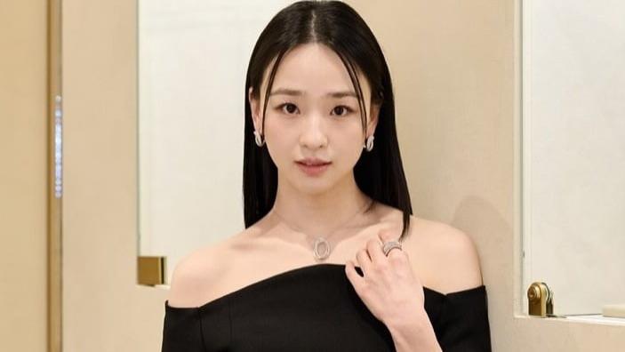 被封“最美体操女神”，她退役后转型时尚辣妈，72亿豪宅首度曝光