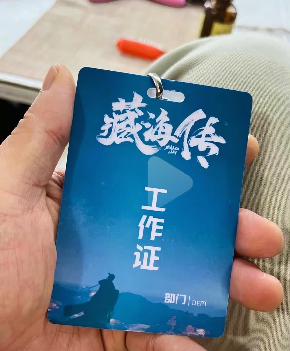 我开始赞同，黄渤说的一句话了！
​他说，人红了以后身边都是好人
​20年的肖