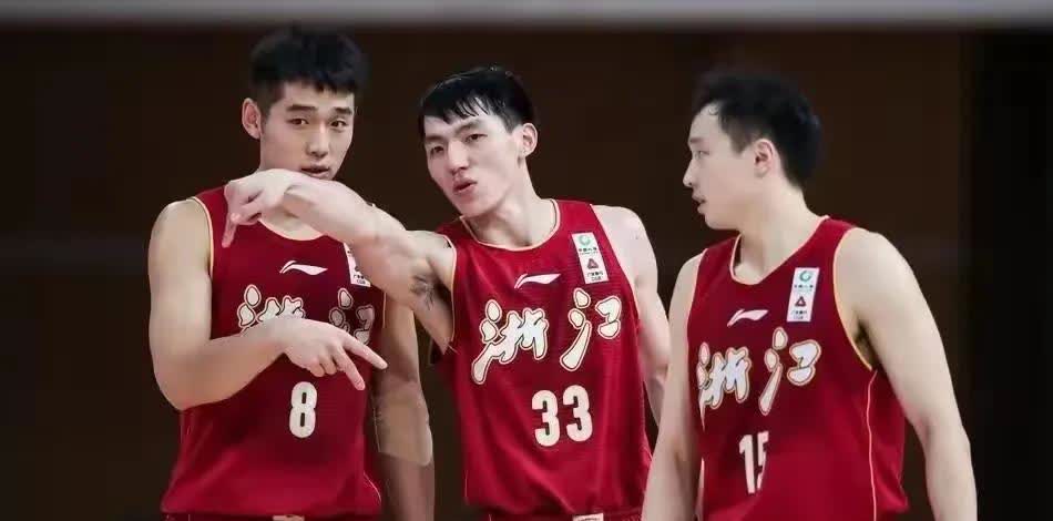 青岛国信对浙江稠州之战的前瞻
      CBA季后赛附加赛今晚迎来一场焦点大
