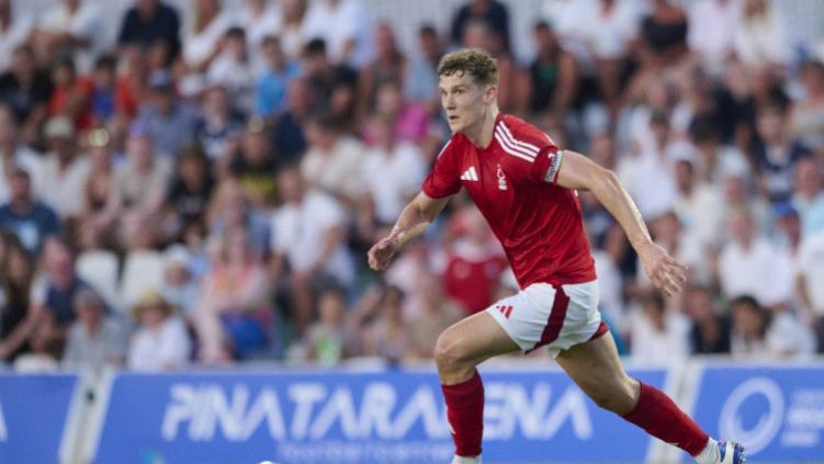 欧联杯巅峰战！戴奇首秀遇全胜波尔图，英超黑马能否止住颓势？