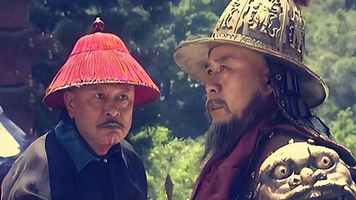 除掉鳌拜以后，康熙是如何削权致使三藩之乱？又是如何平叛蒙古诸部，平定三藩的？