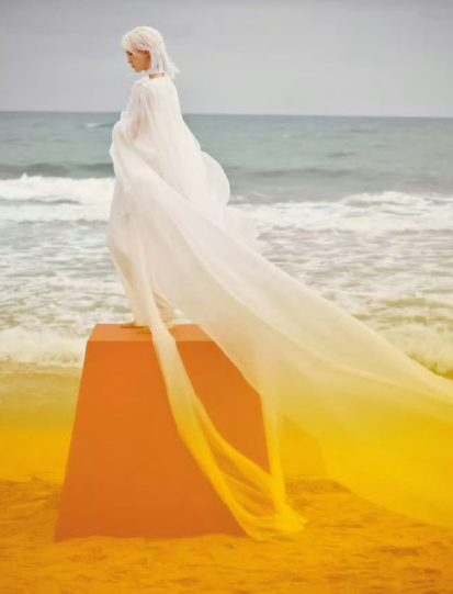 褪去铠甲赴一场赤诚之约！在争议与挑战中撕开阴霾，用千万播放舞台印证实力，少年锋芒