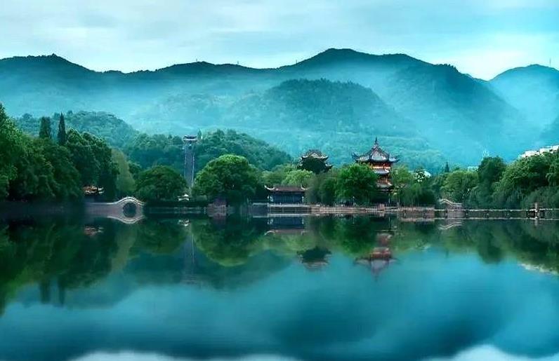 高考成绩出来了，朋友家孩子考了534，浙江文科生，我以为还可以的，没想到朋友说本