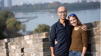 “不让我去中国找他，我就终身不嫁！”



2021年，美国女学霸凯瑟琳不顾父母