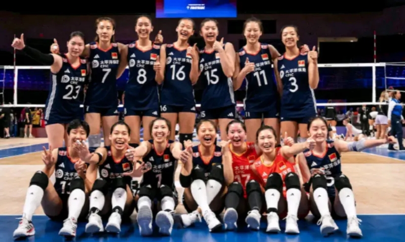 世联赛中国女排12场球9胜3负狠狠打喷子的脸！那些说没有李盈莹连八强都进不了的津