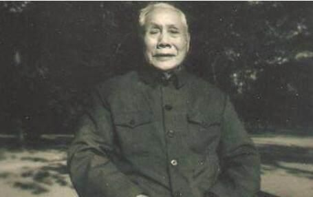 1934年，国民党少将救下了九万红军战士，建国后，毛主席亲自下令，一定要找到这位