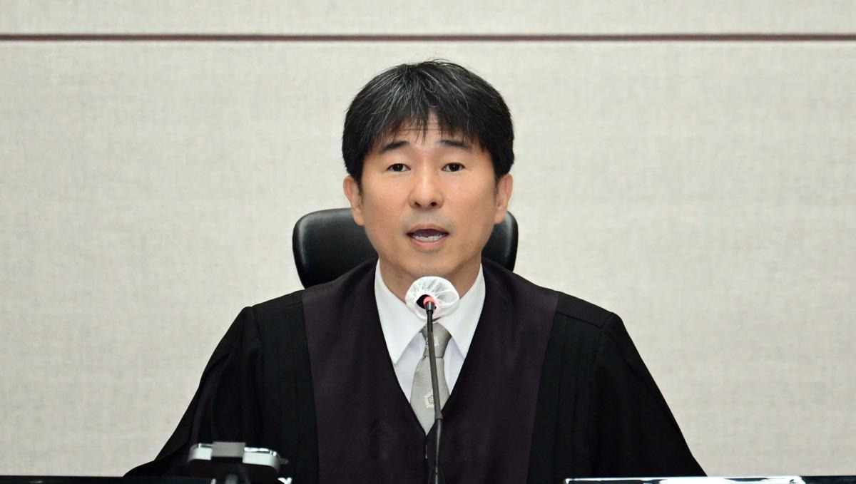 尹锡悦案法官：没去夜店，别瞎说











哇塞！最近关于尹锡悦案子的