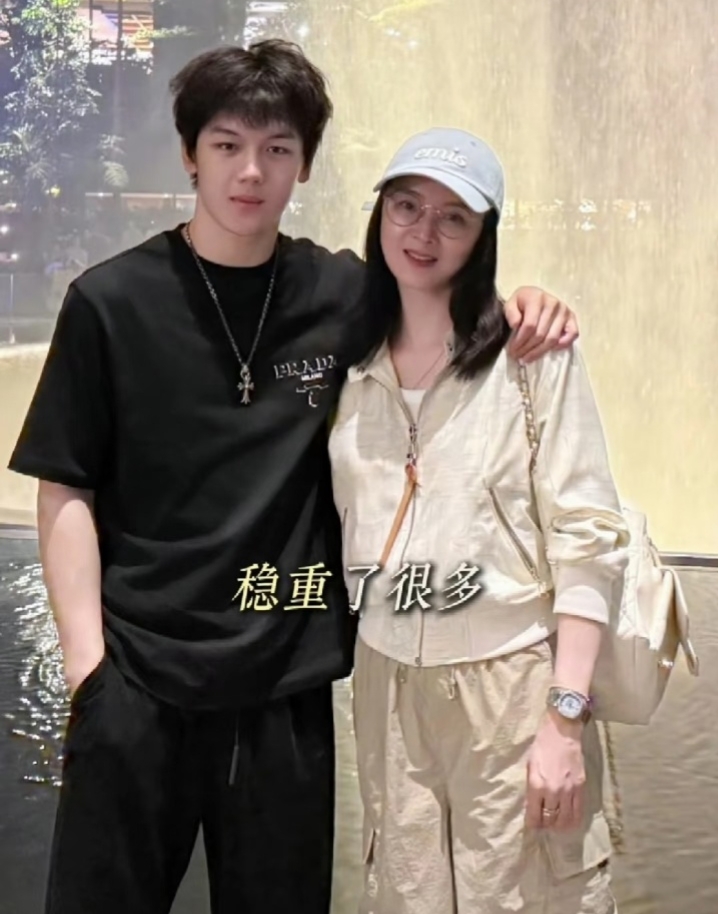 哇哦！王艳儿子球球：从萌娃到北大保送生的秘密！