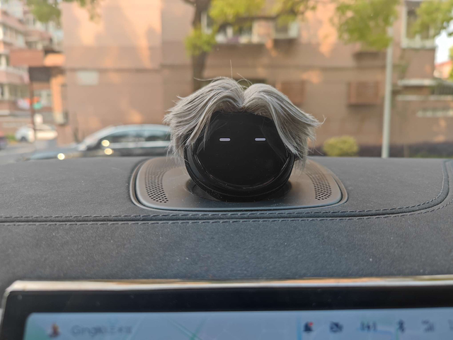 你干嘛诶呀
问候率最高的一款头套，每次副驾坐人的时候都会给NOMI配音，甚至都不