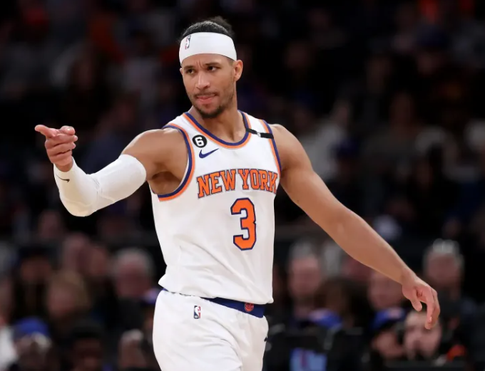 NBA常规赛，凯尔特人123-117击败尼克斯。
赛后凯尔特人主帅乔-马祖拉接受