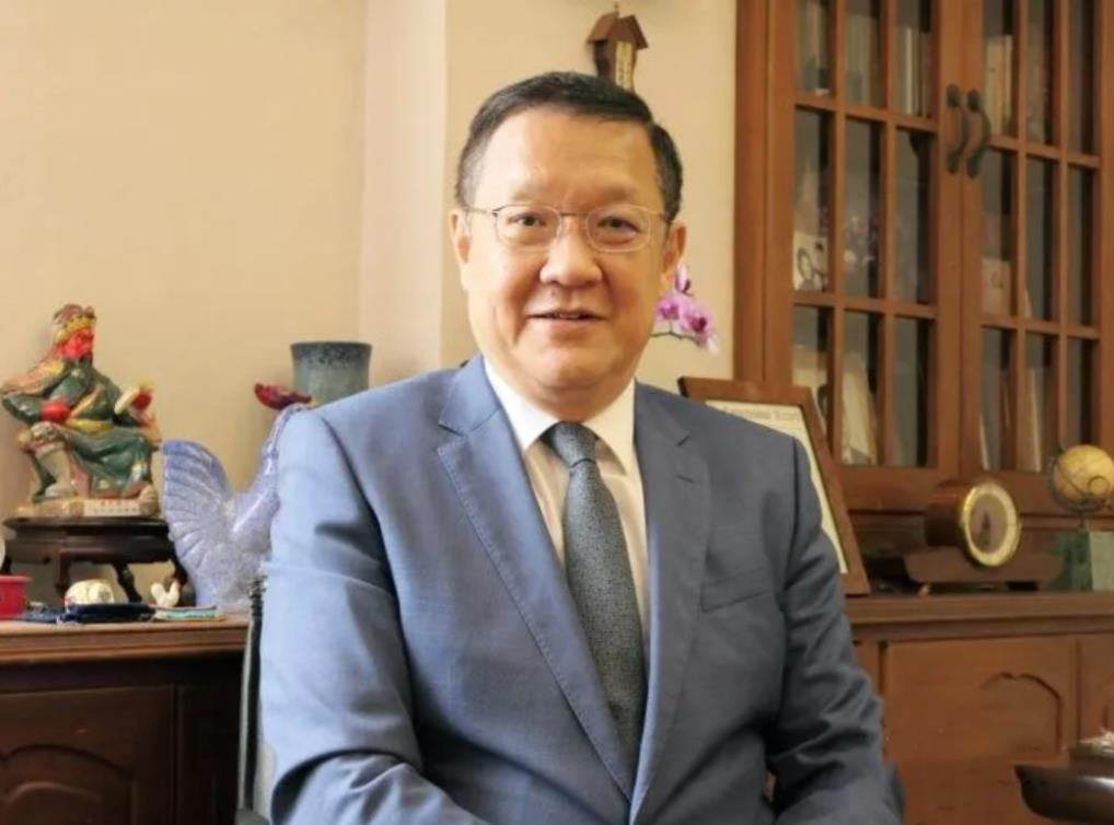 纽约时报称:特朗普轰炸伊朗是对中国的警告，警告中国大陆不要对台湾轻言动刀动枪。介