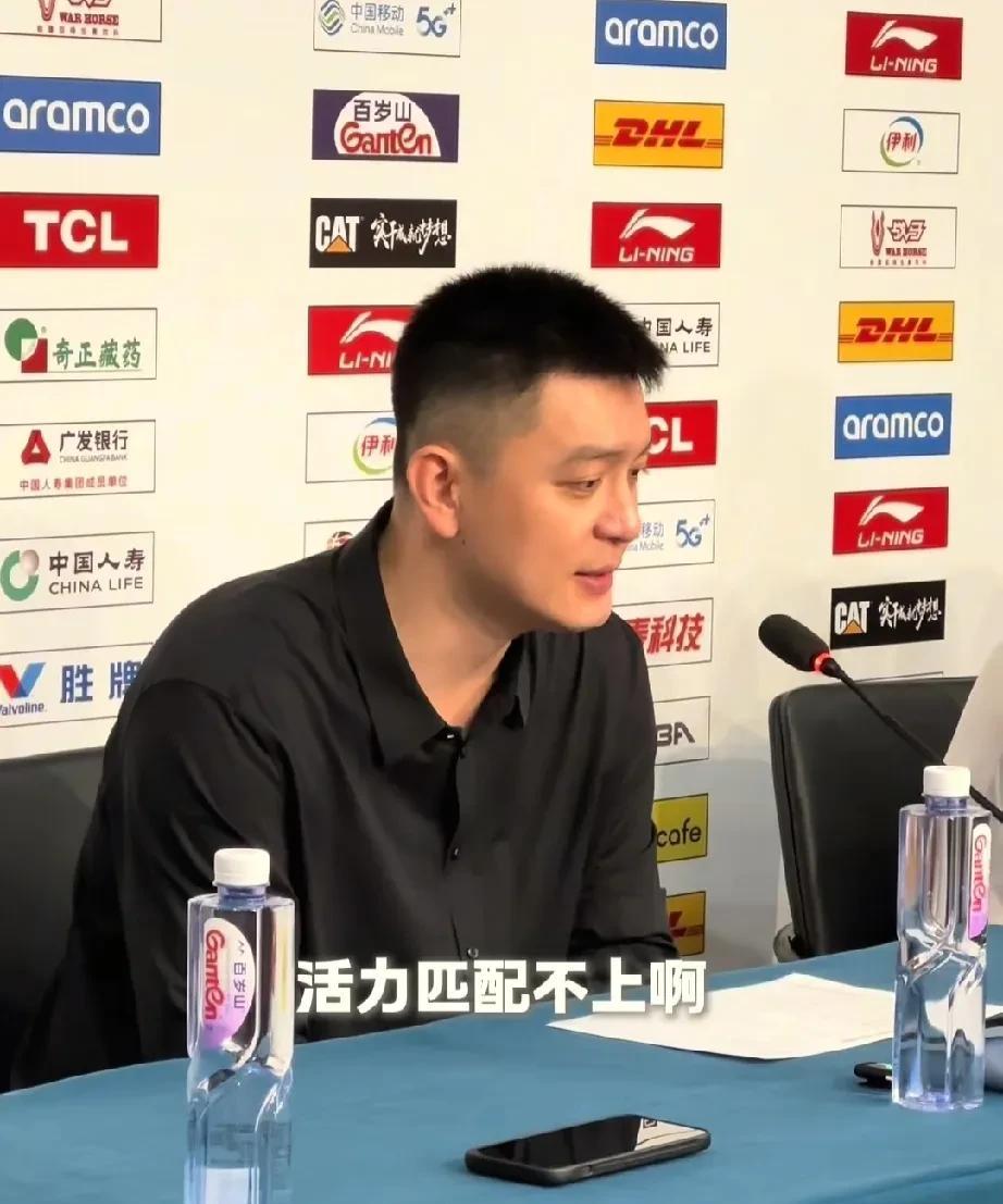 听听杨鸣G1负广厦赛后都说了什么？
半决赛辽宁男篮最终是以90:109大比分负于