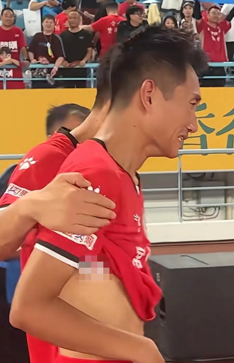 全程看了常州的比赛，其中如果问苏超业余球员的拼搏精神给你什么启示，那就可以从常州