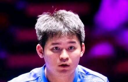 王皓也着急，林诗栋这回责任大了……
原本这次扮演冲锋角色，因小石头兼两项，体力精